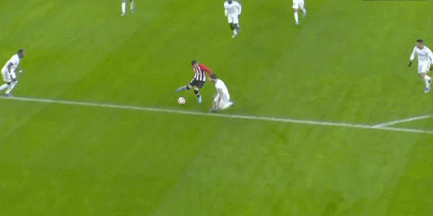 [中超]卡扎伊什维利过掉防守 轻巧推射破门